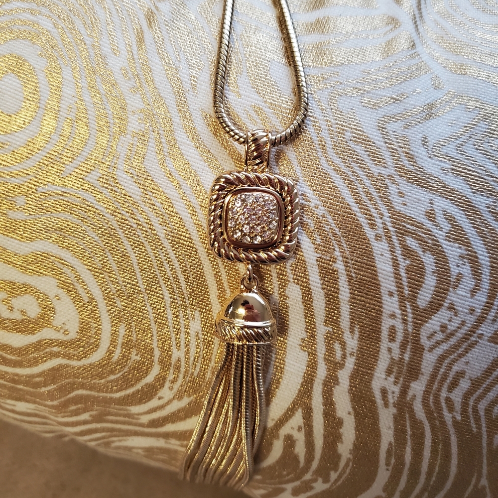 Long tassel necklace